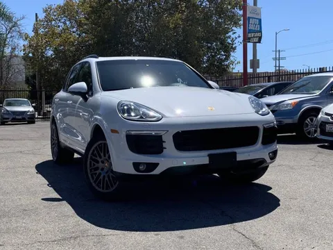 2017 Porsche Cayenne Platinum Edition