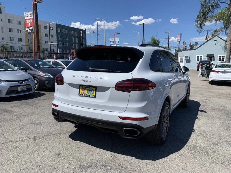 2017 Porsche 958 Cayenne - Image 7 of 25
