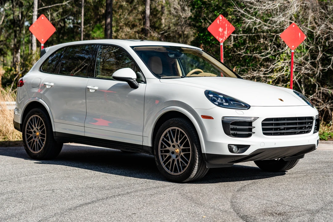 2017 Porsche 958 Cayenne - Image 30 of 31