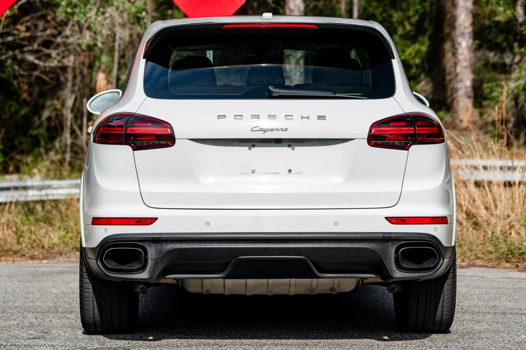 2017 Porsche 958 Cayenne - Image 5 of 31
