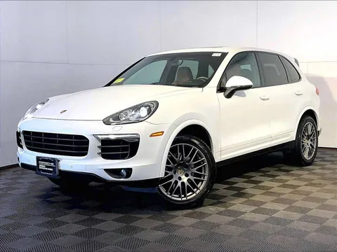 2017 Porsche Cayenne Platinum Edition