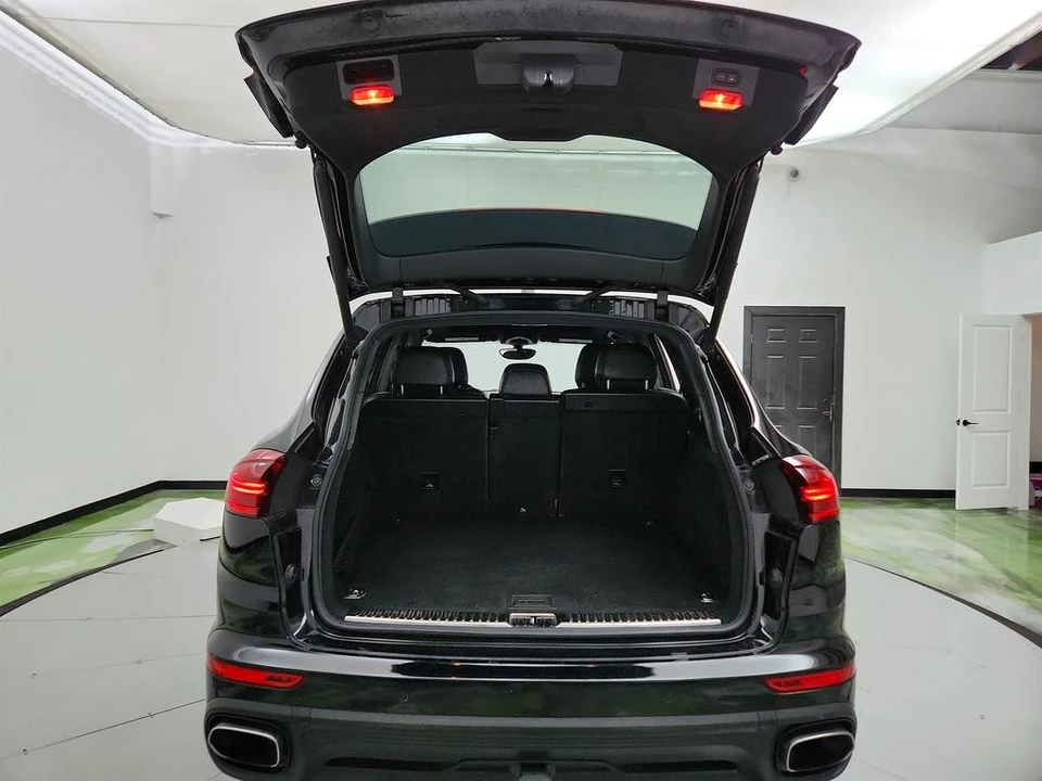 2017 Porsche 958 Cayenne - Image 31 of 31