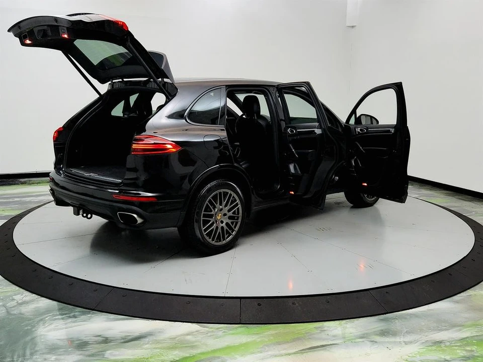 2017 Porsche 958 Cayenne - Image 11 of 31