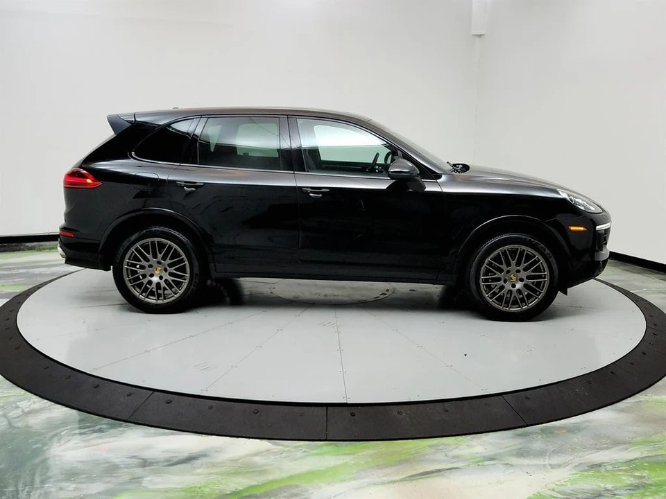 2017 Porsche 958 Cayenne - Image 4 of 31