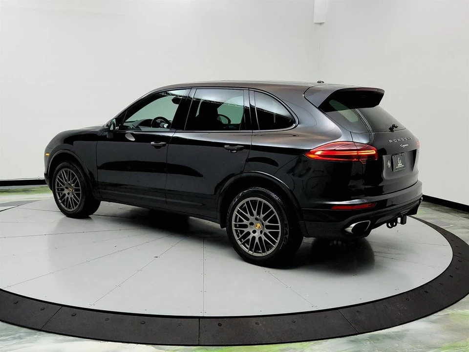 2017 Porsche 958 Cayenne - Image 7 of 31