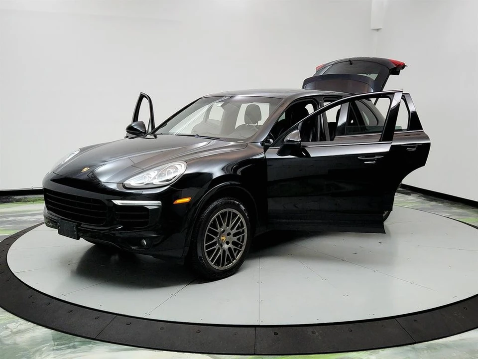 2017 Porsche 958 Cayenne - Image 9 of 31