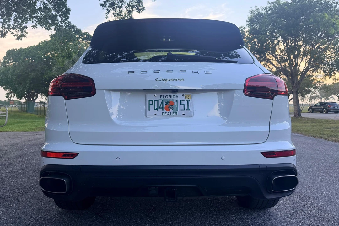 2017 Porsche 958 Cayenne - Image 5 of 31