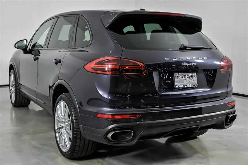 2017 Porsche 958 Cayenne - Image 10 of 21