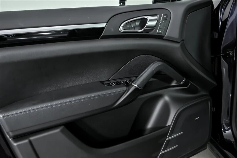 2017 Porsche 958 Cayenne - Image 18 of 21