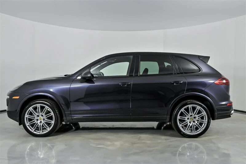 2017 Porsche 958 Cayenne - Image 8 of 21