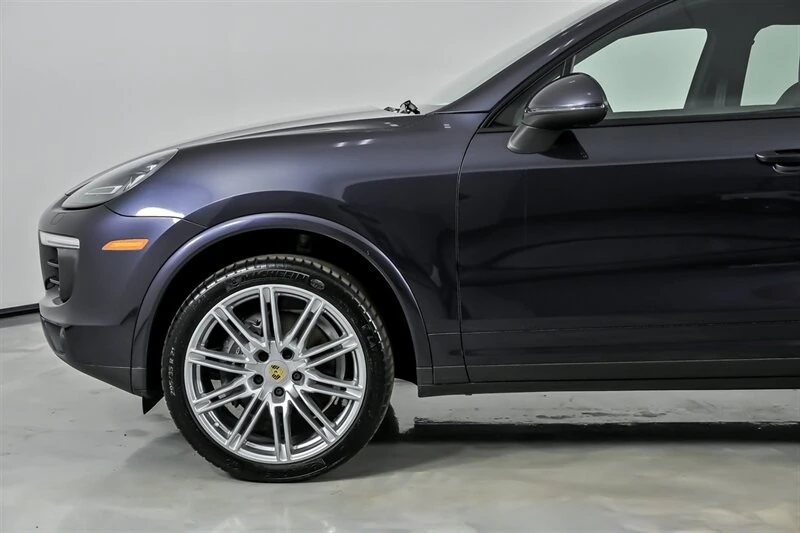 2017 Porsche 958 Cayenne - Image 7 of 21