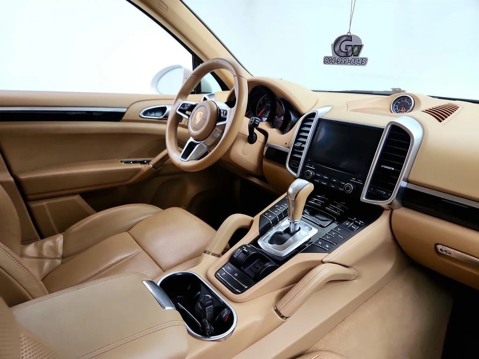 2017 Porsche 958 Cayenne - Image 27 of 31