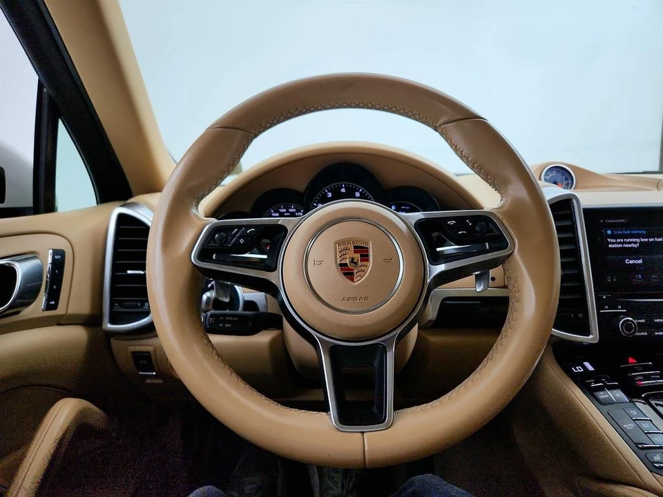2017 Porsche 958 Cayenne - Image 18 of 31