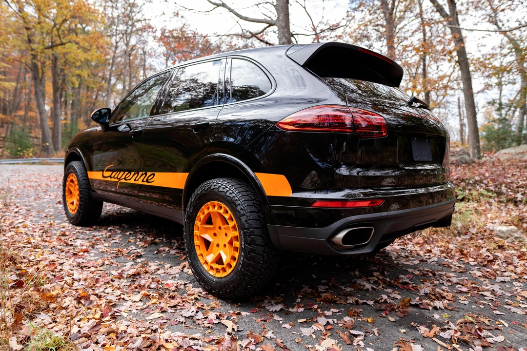 2017 Porsche 958 Cayenne - Image 25 of 31