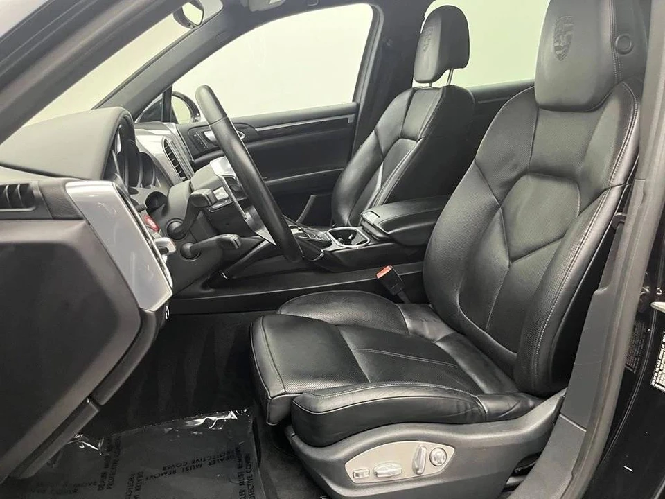 2017 Porsche 958 Cayenne - Image 5 of 5
