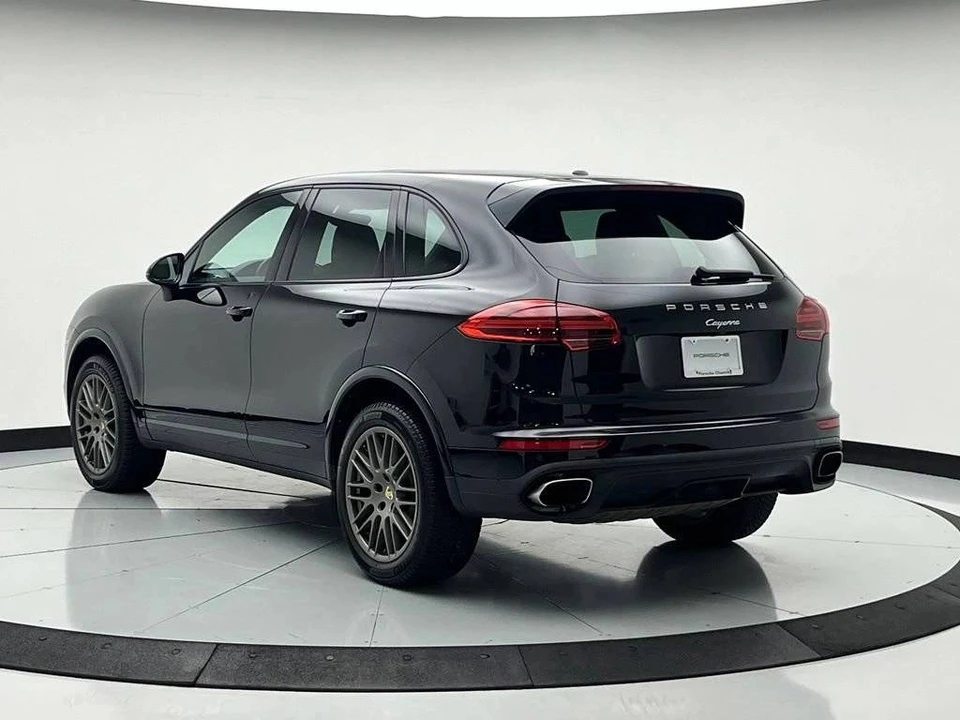 2017 Porsche 958 Cayenne - Image 3 of 5