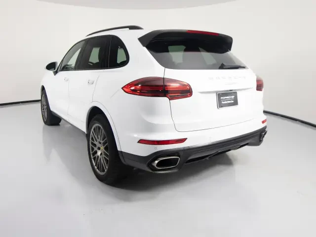 2017 Porsche 958 Cayenne - Image 22 of 31