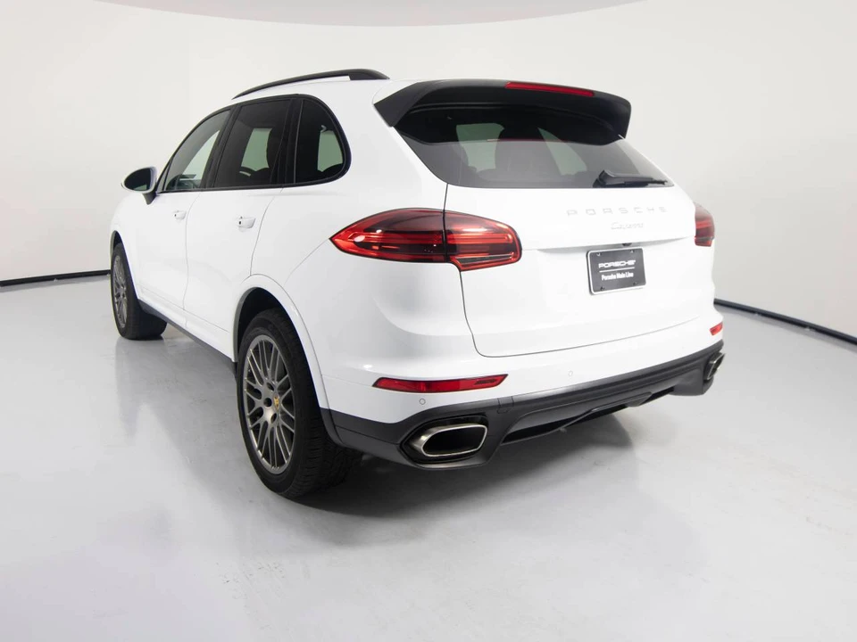 2017 Porsche 958 Cayenne - Image 3 of 5