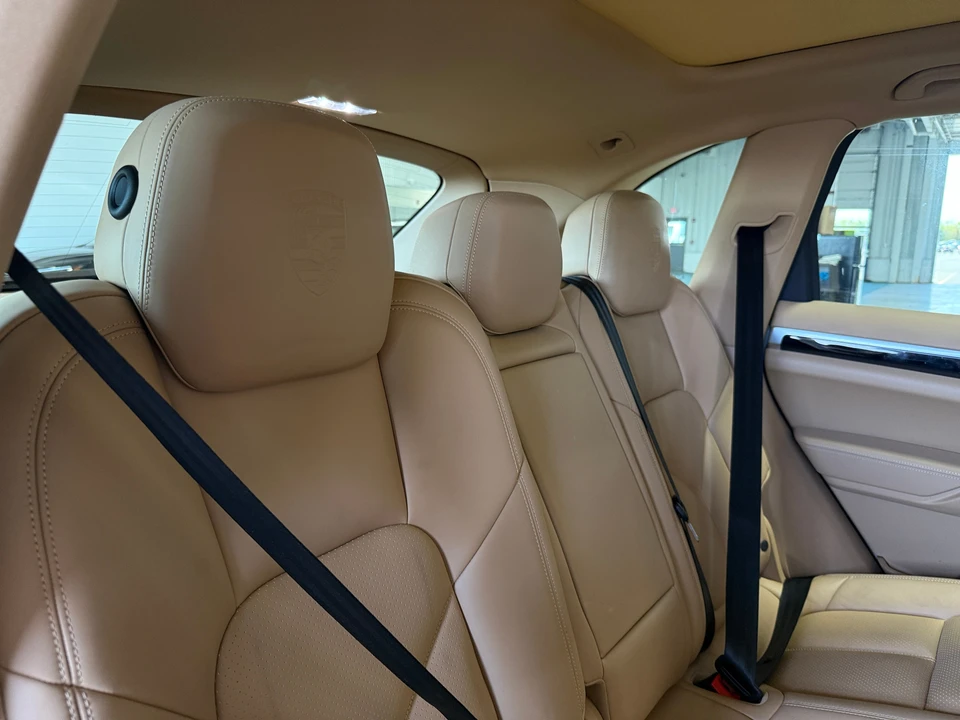 2017 Porsche 958 Cayenne - Image 5 of 24