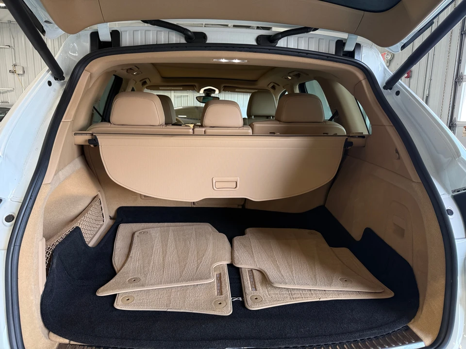 2017 Porsche 958 Cayenne - Image 3 of 24