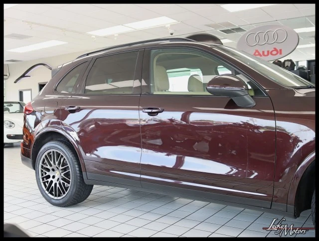 2017 Porsche 958 Cayenne - Image 3 of 31