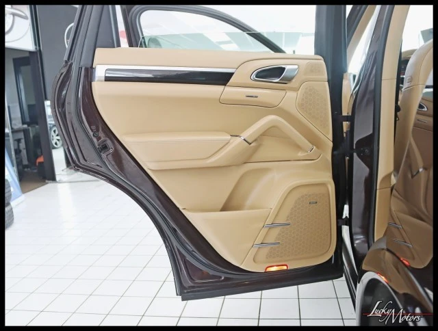2017 Porsche 958 Cayenne - Image 30 of 31