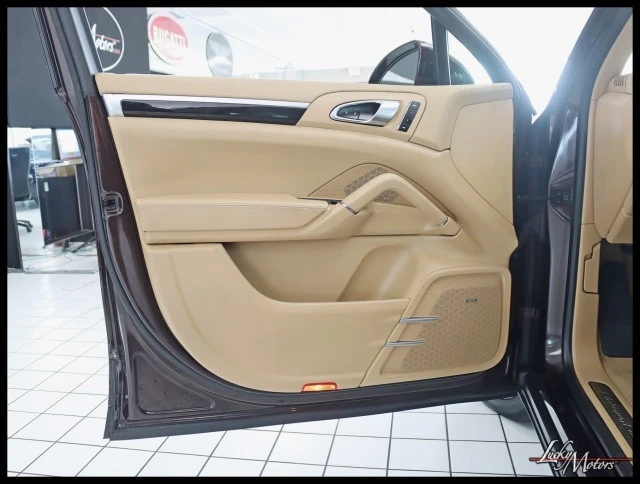 2017 Porsche 958 Cayenne - Image 28 of 31