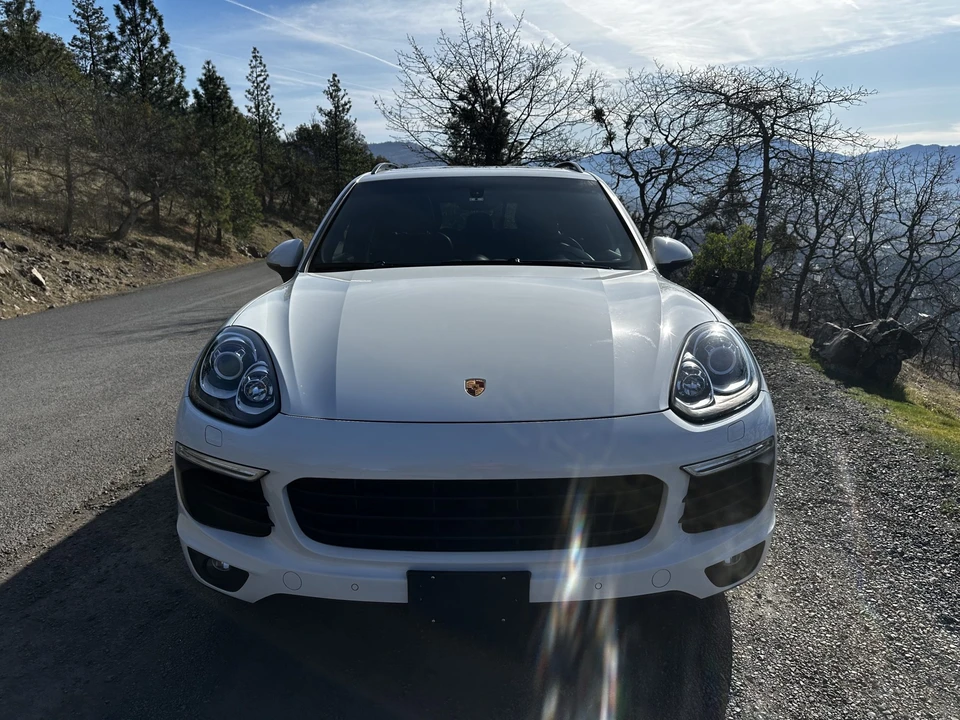 2017 Porsche 958 Cayenne - Image 7 of 31