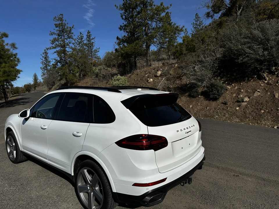 2017 Porsche 958 Cayenne - Image 29 of 31