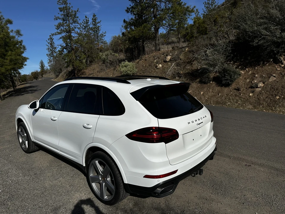 2017 Porsche 958 Cayenne - Image 28 of 31