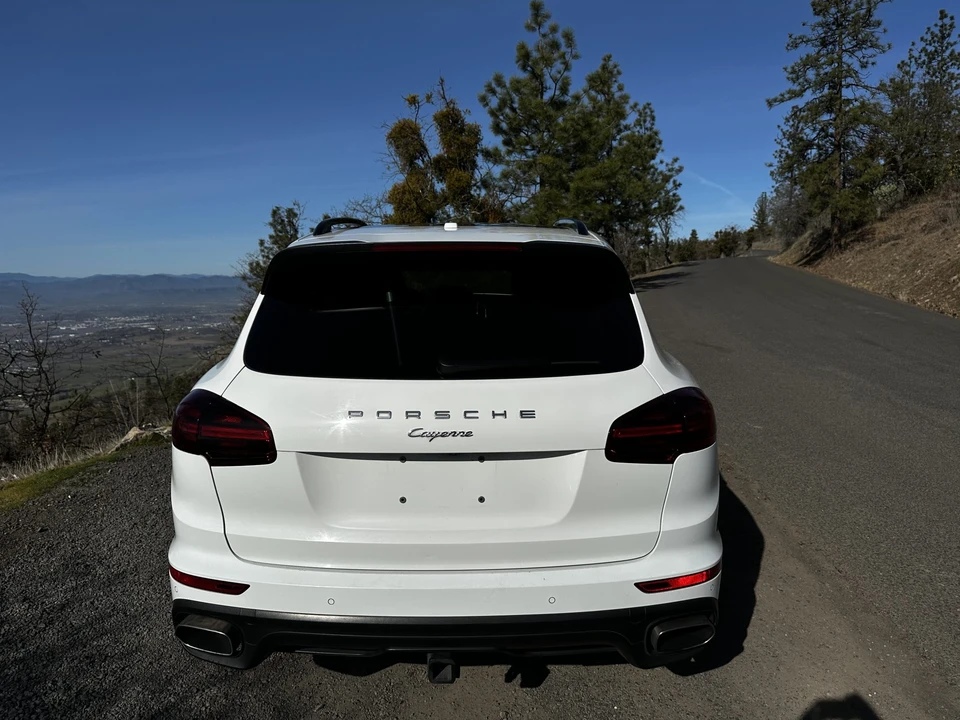 2017 Porsche 958 Cayenne - Image 27 of 31