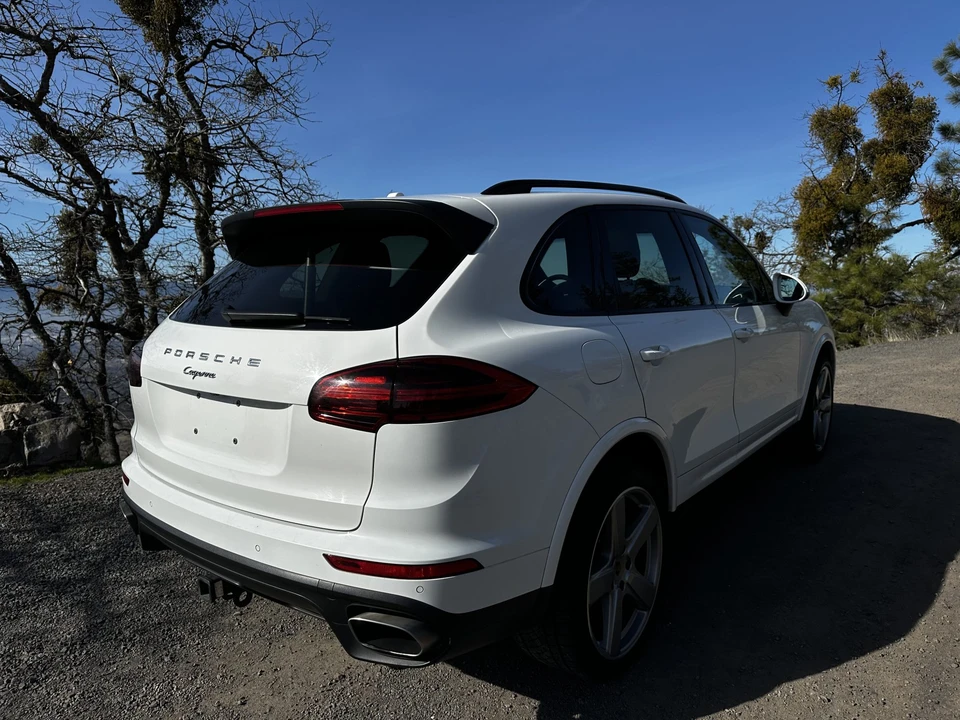 2017 Porsche 958 Cayenne - Image 21 of 31