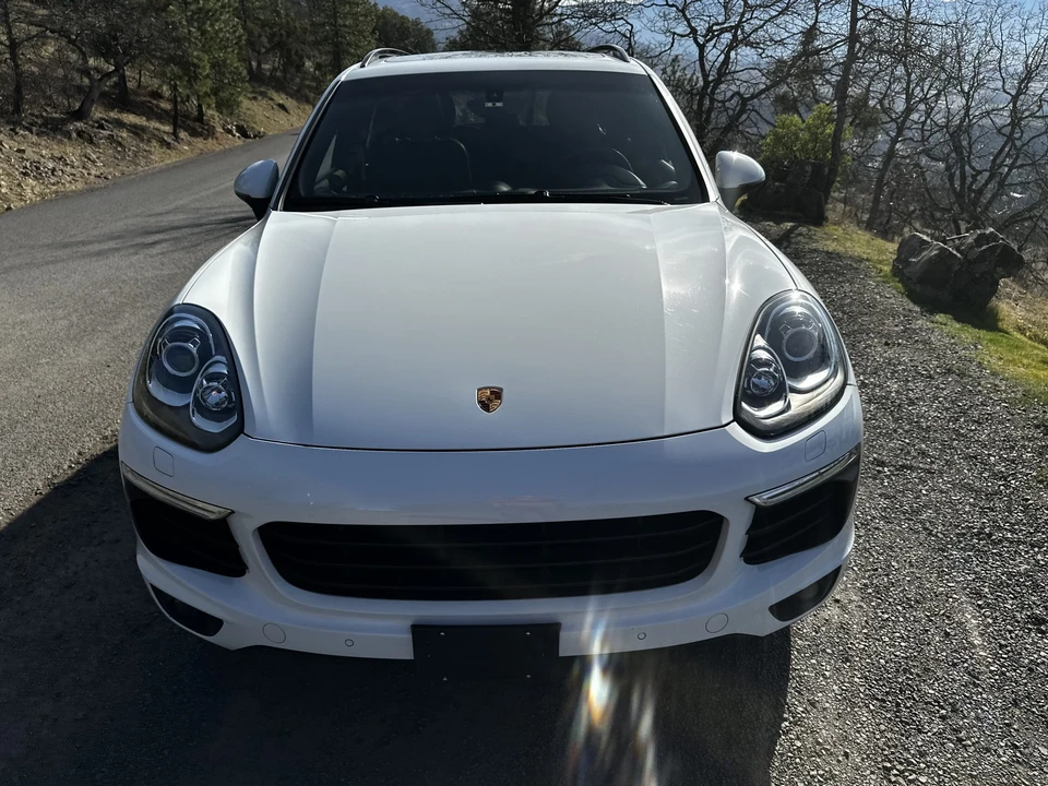 2017 Porsche 958 Cayenne - Image 8 of 31