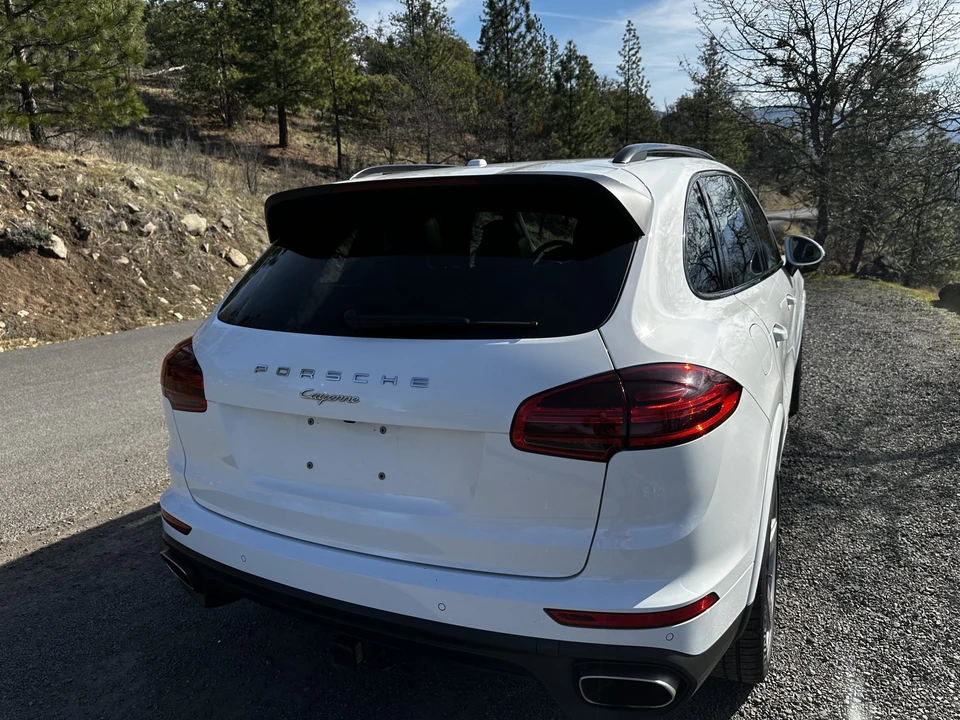 2017 Porsche 958 Cayenne - Image 23 of 31
