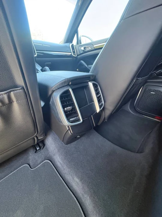 2017 Porsche 958 Cayenne - Image 17 of 19