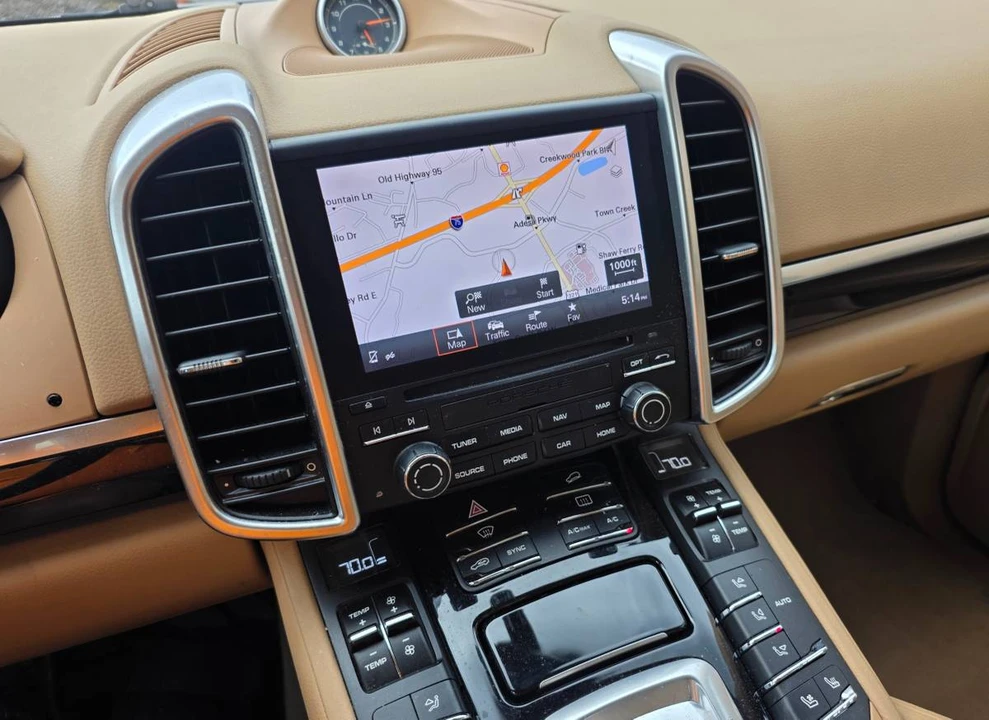 2017 Porsche 958 Cayenne - Image 6 of 11