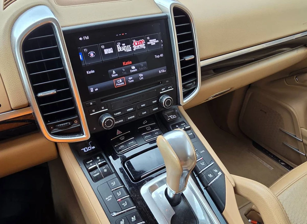 2017 Porsche 958 Cayenne - Image 7 of 11