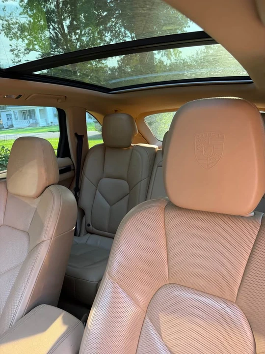 2017 Porsche 958 Cayenne - Image 7 of 10