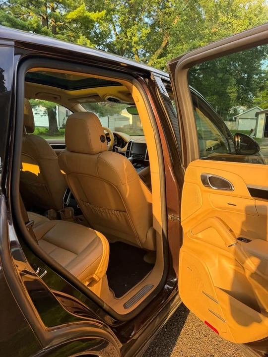 2017 Porsche 958 Cayenne - Image 10 of 10
