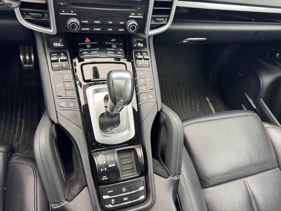 2017 Porsche 958 Cayenne - Image 18 of 20