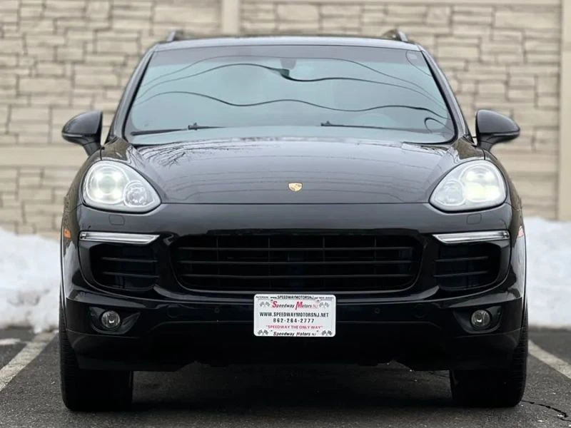 2017 Porsche 958 Cayenne - Image 3 of 12