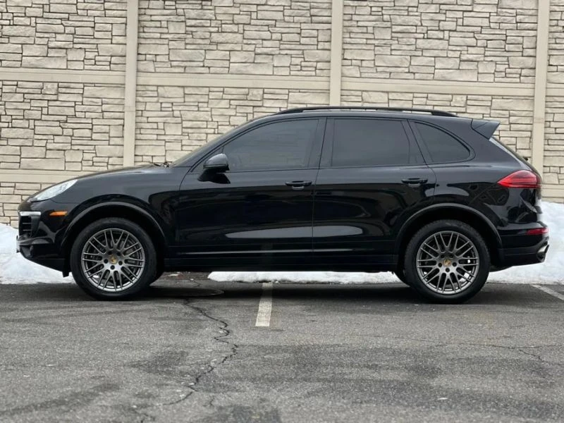 2017 Porsche 958 Cayenne - Image 5 of 12