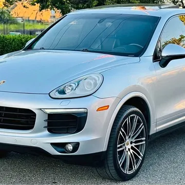 2017 Porsche Cayenne S Platinum Edition