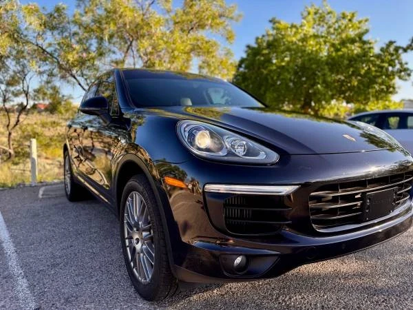 2017 Porsche 958 Cayenne S - Image 6 of 15