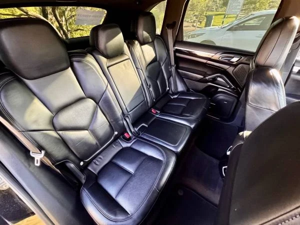 2017 Porsche 958 Cayenne S - Image 13 of 15