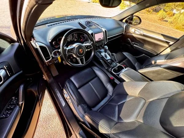 2017 Porsche 958 Cayenne S - Image 12 of 15