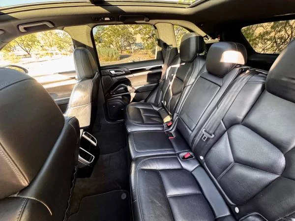 2017 Porsche 958 Cayenne S - Image 11 of 14