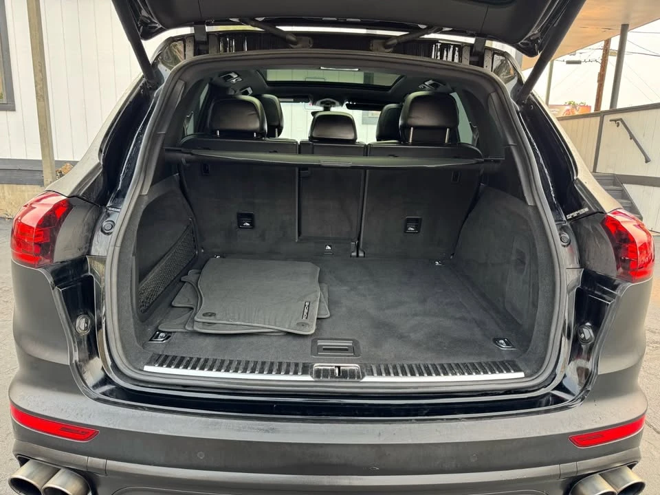 2017 Porsche 958 Cayenne S - Image 17 of 20