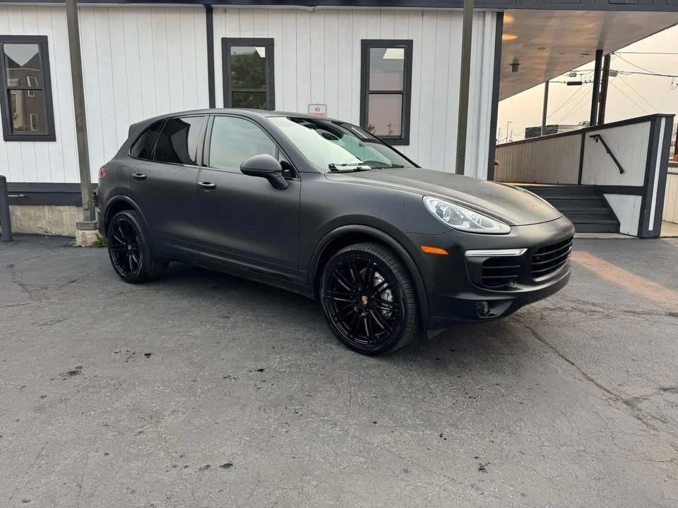 2017 Porsche 958 Cayenne S - Image 3 of 20