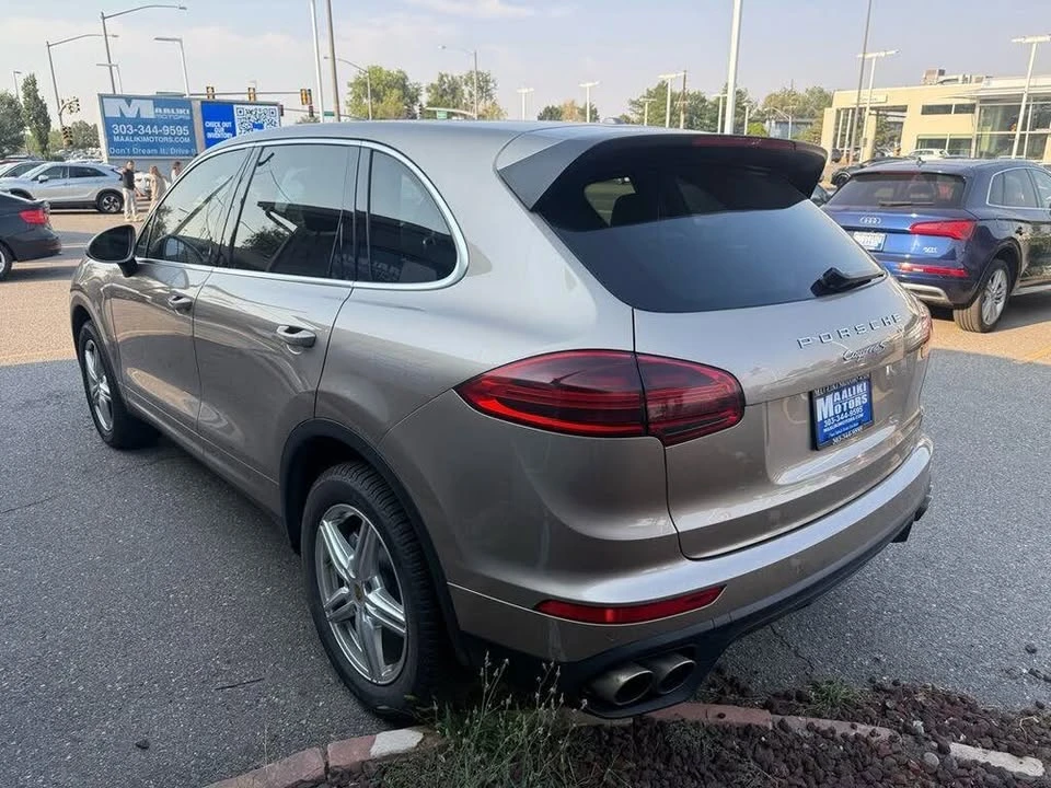 2017 Porsche 958 Cayenne S - Image 5 of 20
